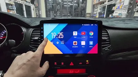 인천 카나로 X-Plus 360 안드로이드 올인원 네비와 어라운드뷰 일체형 제품 쏘렌토R 차량에 장착