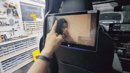 토요타 시에나 노바 X13 PLUS 안드로이드 리어모니터 장착했어요.