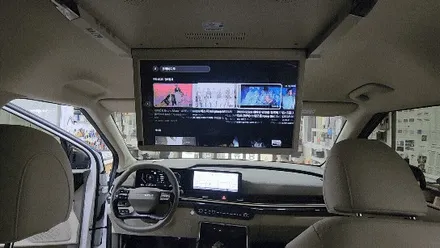 더뉴카니발 KA4 비클시네마 VC173-ST 17.3인치 천정모니터 설치