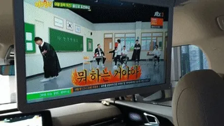 인천 카니발 KA4 비클시네마 천정모니터 순정네비 터치연동까지!! VC-173AD 레인보우 시공
