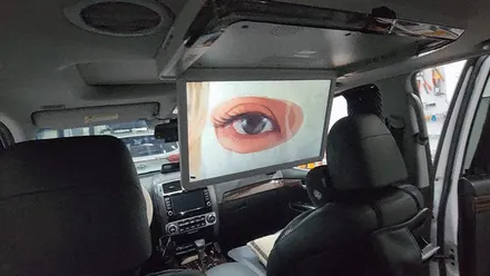 더뉴모하비 비클시네마 VC-173ST 천정모니터 장착했어요.