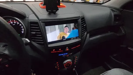 카나로 안드로이드 올인원 XPLUS 티볼리에어 인천내비매립 후방카메라 설치