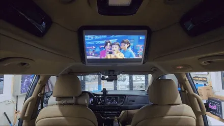 올뉴카니발 하이리무진 호매틱스 박스 R 안드로이드TV 셋탑박스 장착