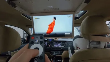 더뉴카니발 천정모니터 비클시네마 VC173ST 자동차 천장티비 시공장착