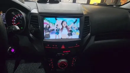 인천 카나로Q 올인원 안드로이드 내비매립 쌍용 티볼리 설치작업
