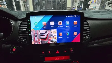 인천 카나로 X-Plus 360 안드로이드 올인원 네비와 어라운드뷰 일체형 제품 쏘렌토R 차량에 장착