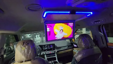 인천 카니발KA4 천정모니터 비클시네마 VC173ST + ROA모듈 이동마감재 설치작업