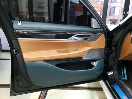 서울 자동차실내복원 BMW745e 컬러커스텀 가죽복원 아우라커스텀 레텍코리아 오산본점 / 오산시 누읍동