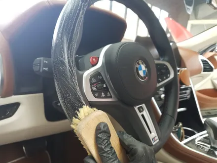 동탄 BMW M8 자동차가죽복원으로 메카디테일링 에서 완벽하게 해결!! / 오산시 누읍동