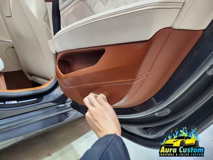 BMWM8 수원가죽크리닝 가죽코팅 밝은투톤시트 이염관리 아우라커스텀 / 오산 수목원로