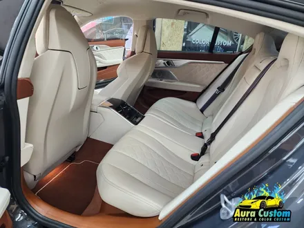 BMWM8 수원가죽크리닝 가죽코팅 밝은투톤시트 이염관리 아우라커스텀 / 오산 수목원로