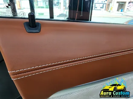 BMWM8 수원가죽크리닝 가죽코팅 밝은투톤시트 이염관리 아우라커스텀 / 오산 수목원로