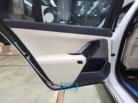 BMW740i 실내커스텀 실내옵션컬러의 아쉬움을 아우라커스텀 에서 깔끔하게 해결 / 오산 수목원로