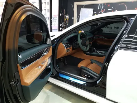 서울 자동차실내복원 BMW745e 컬러커스텀 가죽복원 아우라커스텀 레텍코리아 오산본점 / 오산시 누읍동