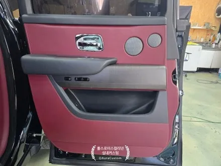 롤스로이스컬리넌 실내커스텀 티파니블루실내커스텀 높은완성도 와 퀄리티를 인정받는 아우라커스텀 만의 롤스로이스실내커스텀 / 오산시 누읍동