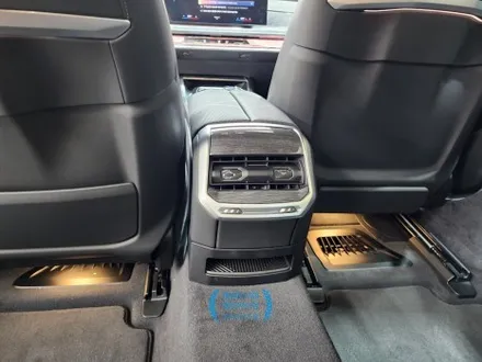 BMW740i 실내커스텀 실내옵션컬러의 아쉬움을 아우라커스텀 에서 깔끔하게 해결 / 오산 수목원로