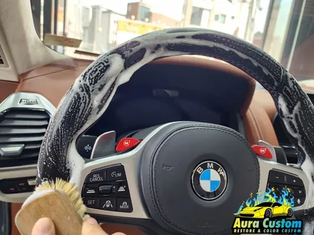 BMWM8 수원가죽크리닝 가죽코팅 밝은투톤시트 이염관리 아우라커스텀 / 오산 수목원로