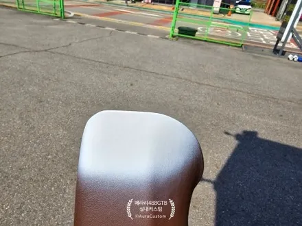 페라리488GTB 자동차실내커스텀 국내1대 뿐인 실내공간 페라리실내도색 작은차이의 퀄리티 아우라커스텀 / 오산 수목원로
