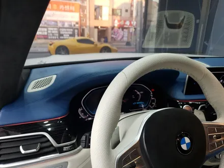 서울 자동차실내복원 BMW745e 컬러커스텀 가죽복원 아우라커스텀 레텍코리아 오산본점 / 오산시 누읍동