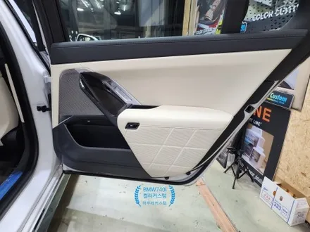 BMW740i 실내커스텀 실내옵션컬러의 아쉬움을 아우라커스텀 에서 깔끔하게 해결 / 오산 수목원로