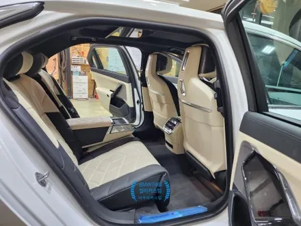 BMW740i 실내커스텀 실내옵션컬러의 아쉬움을 아우라커스텀 에서 깔끔하게 해결 / 오산 수목원로