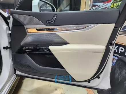 BMW740i 실내커스텀 실내옵션컬러의 아쉬움을 아우라커스텀 에서 깔끔하게 해결 / 오산 수목원로