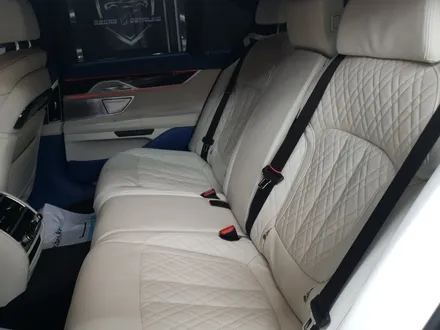 서울 자동차실내복원 BMW745e 컬러커스텀 가죽복원 아우라커스텀 레텍코리아 오산본점 / 오산시 누읍동