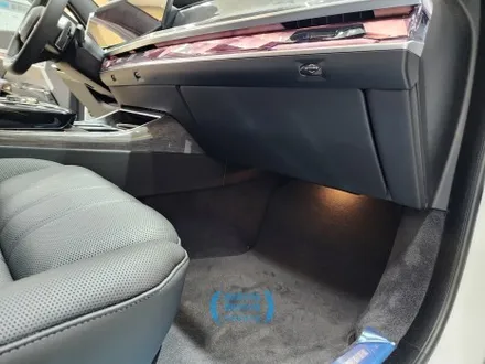 BMW740i 실내커스텀 실내옵션컬러의 아쉬움을 아우라커스텀 에서 깔끔하게 해결 / 오산 수목원로