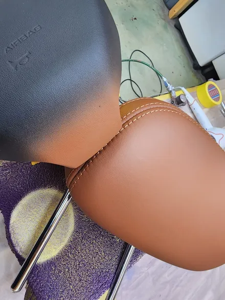 마세라티르반떼 핸들컬러커스텀 및 기어노브컬러커스텀만으로 실내분위기를 바꾸다 아우라커스텀 / 오산 수목원로
