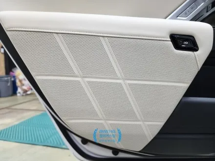BMW740i 실내커스텀 실내옵션컬러의 아쉬움을 아우라커스텀 에서 깔끔하게 해결 / 오산 수목원로