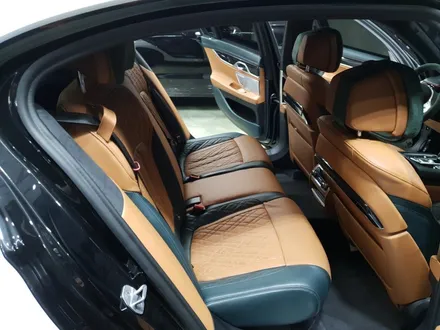 서울 자동차실내복원 BMW745e 컬러커스텀 가죽복원 아우라커스텀 레텍코리아 오산본점 / 오산시 누읍동