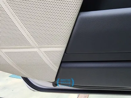 BMW740i 실내커스텀 실내옵션컬러의 아쉬움을 아우라커스텀 에서 깔끔하게 해결 / 오산 수목원로