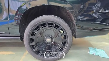 캐딜락 에스컬레이드 롱바디 투톤인테리어 실내커스텀 포지드수전사 안전벨트컬러교체 은하수설치 차별화된시스템 아우라커스텀 / 오산시 누읍동