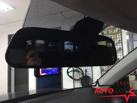 광주 베뉴 룸미러 후방카메라 5인치 화면으로 깔끔하게 ~!!!! / 광주,전주,익산