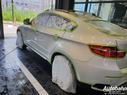 BMW X6M50D 프리미엄 광택 삼송 광택 은평구 광택 제대로 된 광택을 받아보세요 차량 손상이 없게끔 꼼꼼한 광택을 3인의 디테일러가 시공해드립니다. / 고양시 삼송동