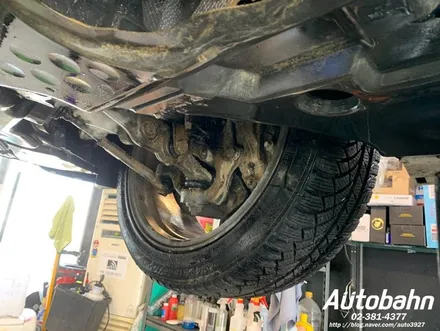 벤츠 E-COUPE AMG 하부세차 리프트세차 엔진룸 코팅 일산 은평 제대로된 하부세차 진흙제거 / 고양시 삼송동