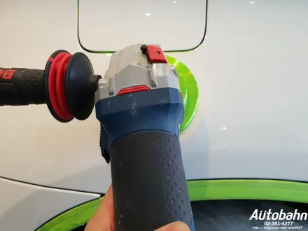 BMW X6M50D 프리미엄 광택 삼송 광택 은평구 광택 제대로 된 광택을 받아보세요 차량 손상이 없게끔 꼼꼼한 광택을 3인의 디테일러가 시공해드립니다. / 고양시 삼송동