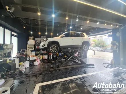하부 세차 구제역소독약제거 하부 클리닝 리프트 하부 세차 하부 세척 폭스바겐 티구안 하부 세차 / 고양시 삼송동