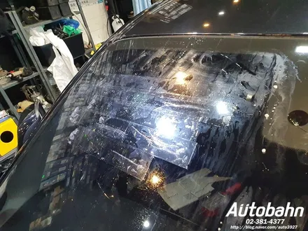 차량 유리 교환 수입차 유리 교환 전면 유리 교환 수입차 정품 유리 교환 시공 전면썬팅시공 BMW 118D / 고양시 삼송동