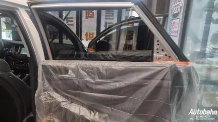올뉴투싼 가성비썬팅 로얄101썬팅  전체썬팅재시공 변색된 필름제거 전체썬팅 비반사썬팅 로얄썬팅은 아우토반에 문의주세요! / 고양