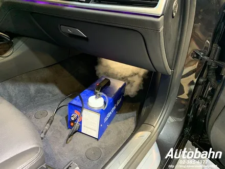 에바크리닝 자동차 에어컨냄새제거 차량냄새 제거 클리닝전문업체 아우토반입니다. BMW 740D 차량 입고 에바클리닝 / 고양시 삼송동