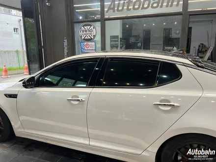 KIA K5 로얄시리즈701 반사썬팅 오래되고 노후화되어 변색된 필름 가성비 좋은 로얄시리즈 반사필름으로 시공받으세요! / 고양시 삼송동