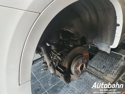 BMW X6M50D 보험수리 전면 유리 교환 보험수리 자차 처리 교환 휠 복원은 일산 아우토반에서 진행하세요 ^^ / 고양시 삼송동