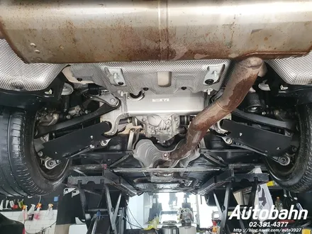 염화칼슘 제거 세차 BMW 530i 구파발세차 연신내세차 하부세차 제대로 된 하부세차는 아우토반에서 시공 받으세요. / 고양시 삼송동
