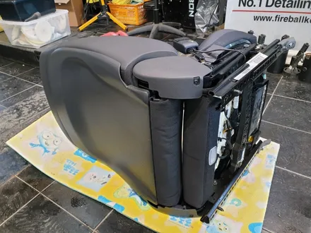 벤츠 GLA200 실내크리닝 부분 실내클리닝 일산 자동차 실내클리닝 바닥 세척 커피 쏟은 차량 세차 일산 실내클리닝 / 고양시 삼송동
