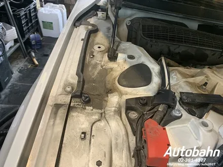 엔진룸 클리닝 자동차 엔진룸 클리닝은 전문시공가가 직접시공하는 아우토반에서 받으세요. AUDI A7 엔진룸 클리닝 / 고양시 삼송동