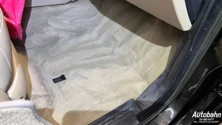 디스커버리4 디테일링 2단계 바닥클리닝 풀디테일링 유막제거 발수코팅 오랜동안 관리가 안된 차량은 아우토반에서 제대로된 디테일링 받으세요! / 고양시 삼송동