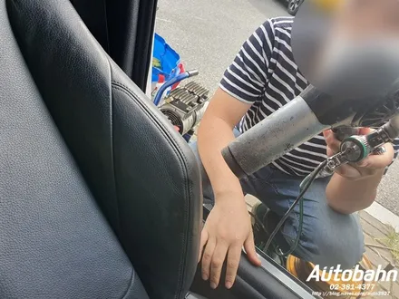 가죽시트 복원전문점  BMW 시트 복원 사이드볼스터 복원 BMW428i 쿠페 가죽시트 복원은 아우토반에 맡겨주세요!! / 고양시 삼송동