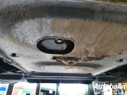 BMW M4 하부세차 리프트하부세차 프리미엄 하부세차 염화칼슘제거 스팀하부세척 고양 삼송 원당 은평 / 고양시 삼송동