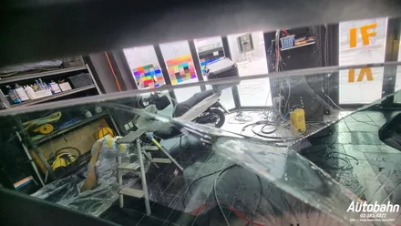로얄시리즈101 비반사 썬팅 BMW X1 썬팅 틴팅 측면재시공 전체 재시공 서대문 은평 삼송 원흥 동산동 구산동 관산동 벽재 대자동 / 고양